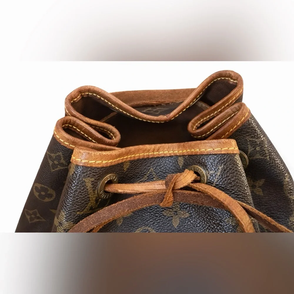 Louis Vuitton 1999 Montsouris PM Backpack Vintage Monogram Like New w/ Box